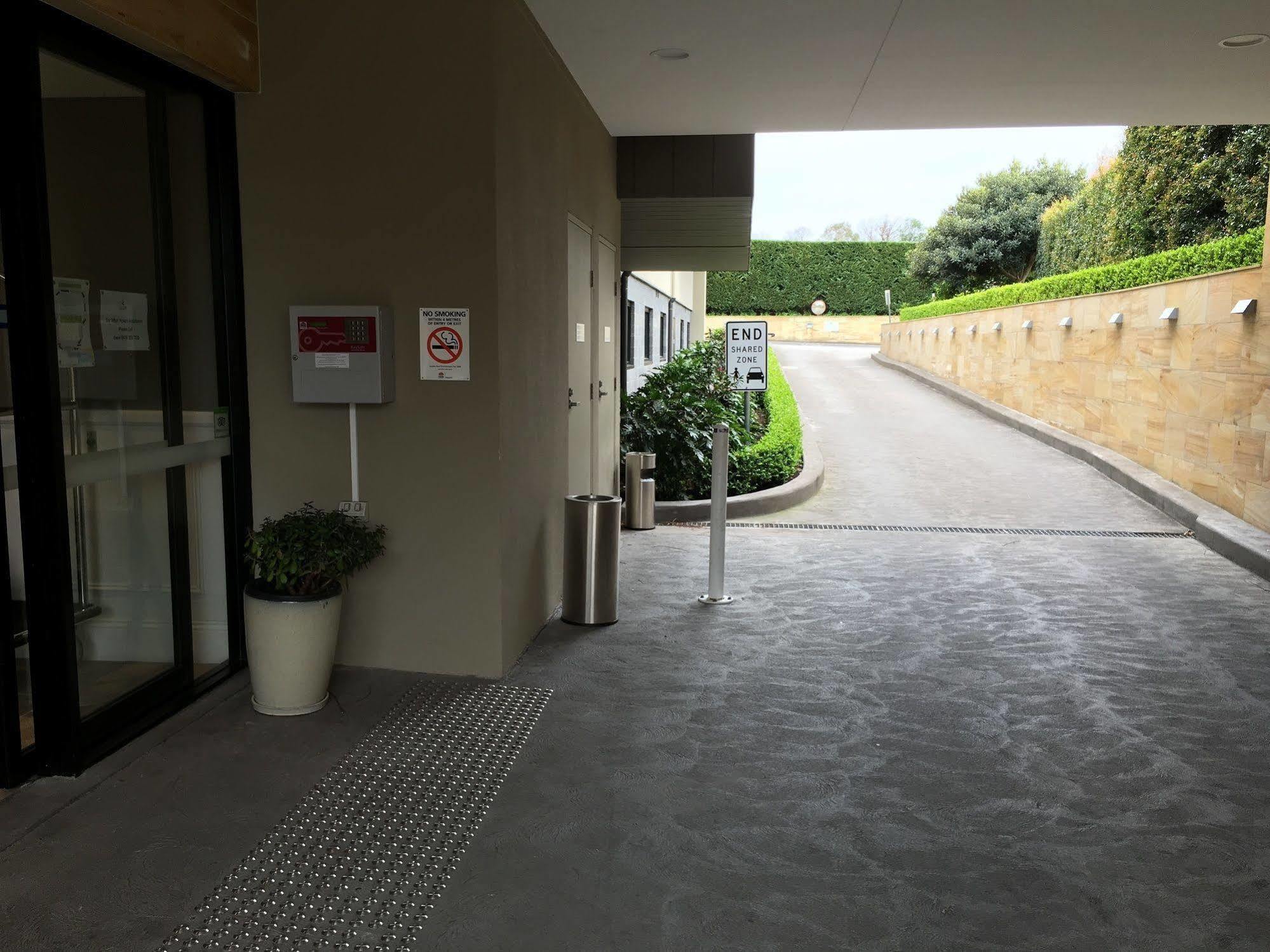 Miramare Gardens Boutique Accommodation Terrey Hills Exterior photo